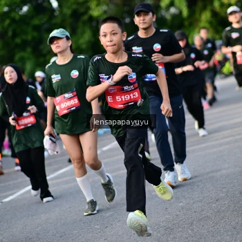 Runner Photo 4159636