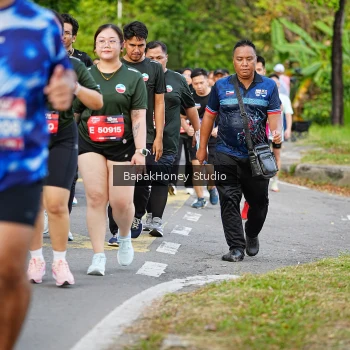 Runner Photo 4159892
