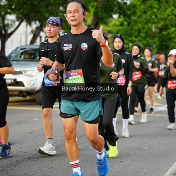 Runner Photo 4159905