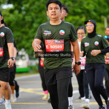 Runner Photo 4159977