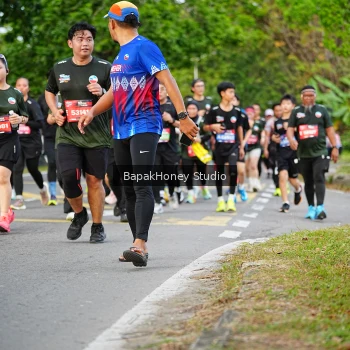 Runner Photo 4159989