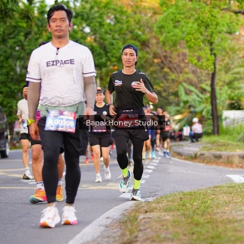 Runner Photo 4160054