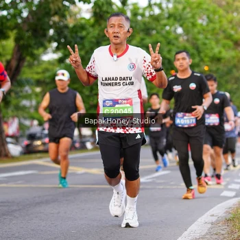 Runner Photo 4160069
