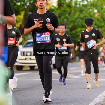 Runner Photo 4160084