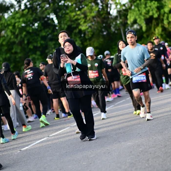 Runner Photo 4160203