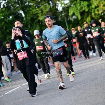 Runner Photo 4160210