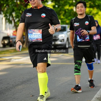 Runner Photo 4160240