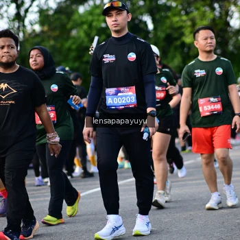 Runner Photo 4160254