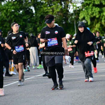 Runner Photo 4160278
