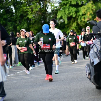Runner Photo 4160306