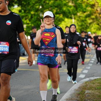 Runner Photo 4160316