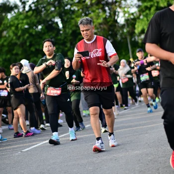 Runner Photo 4160331