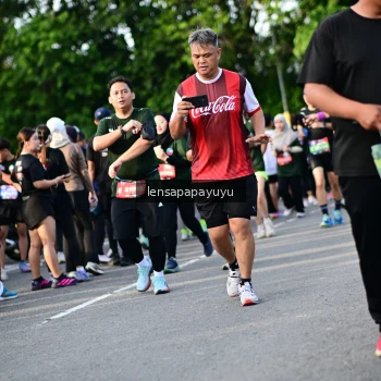 Runner Photo 4160332