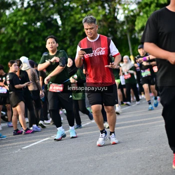Runner Photo 4160337