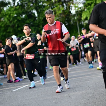 Runner Photo 4160343