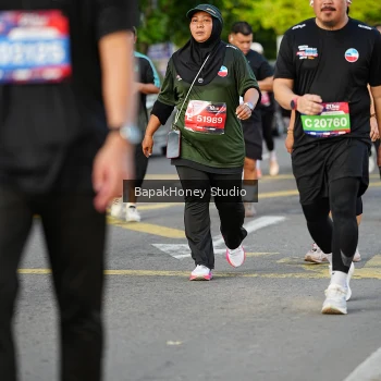 Runner Photo 4160360