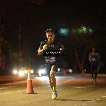 Runner Photo 4160413