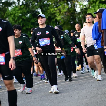 Runner Photo 4160415