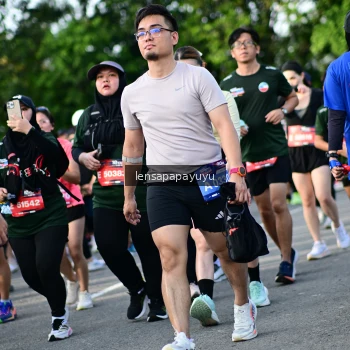 Runner Photo 4160421