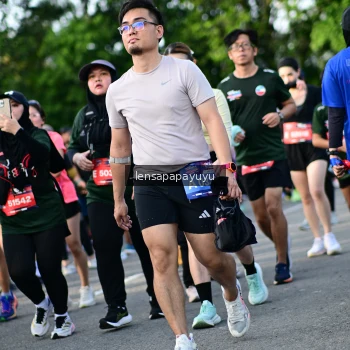 Runner Photo 4160422
