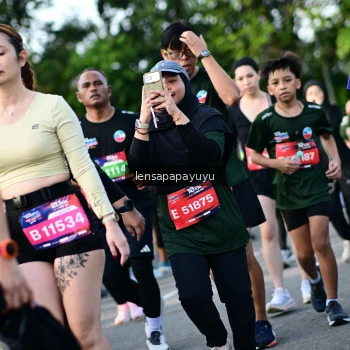 Runner Photo 4160429