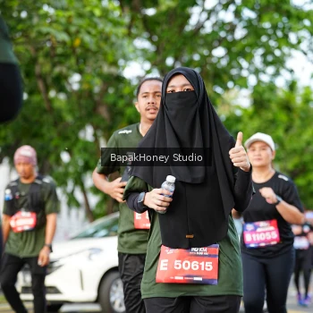 Runner Photo 4160505