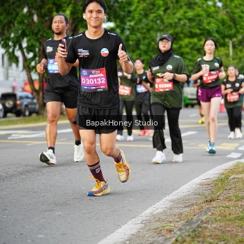 Runner Photo 4160531