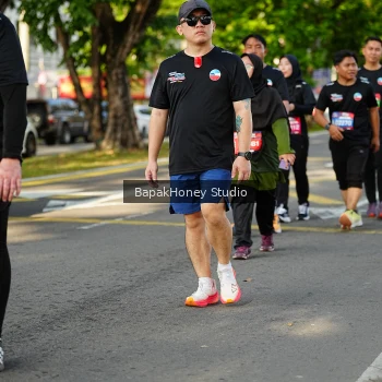 Runner Photo 4160610