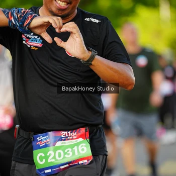 Runner Photo 4160617