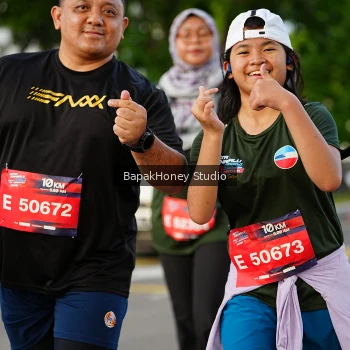 Runner Photo 4160649