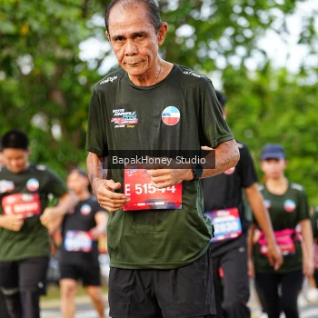 Runner Photo 4160708