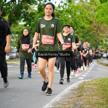 Runner Photo 4160716