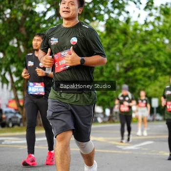 Runner Photo 4160726