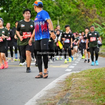 Runner Photo 4160735