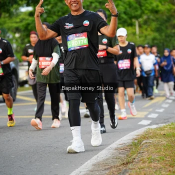 Runner Photo 4160736