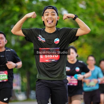 Runner Photo 4160775