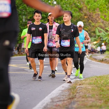 Runner Photo 4160786