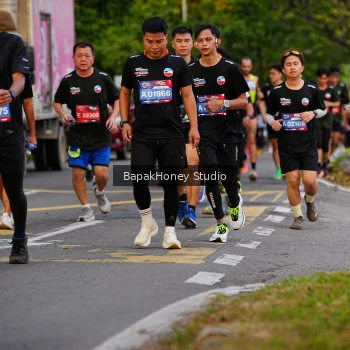 Runner Photo 4160789