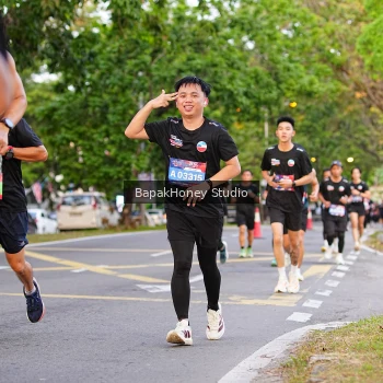 Runner Photo 4160799