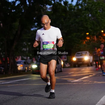 Runner Photo 4160836