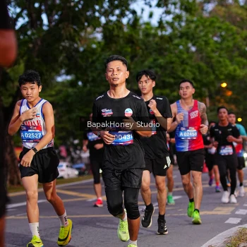 Runner Photo 4160842