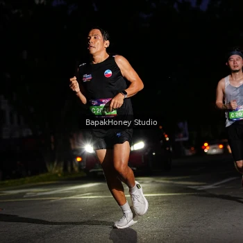 Runner Photo 4160844