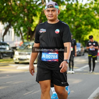 Runner Photo 4161085