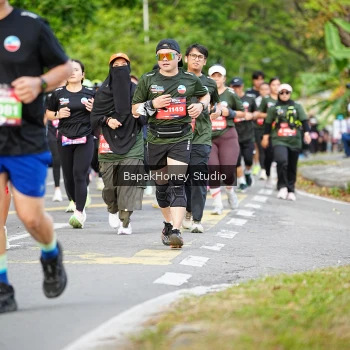 Runner Photo 4161160