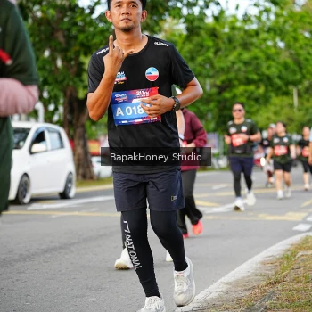 Runner Photo 4161180