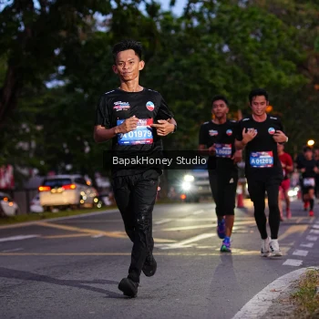 Runner Photo 4161273