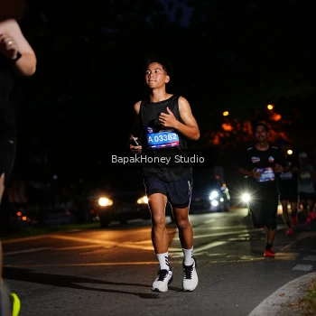 Runner Photo 4161279