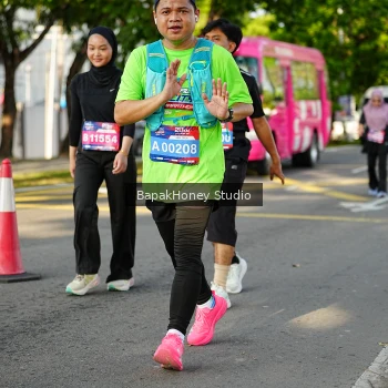 Runner Photo 4161352
