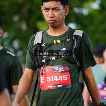 Runner Photo 4161393