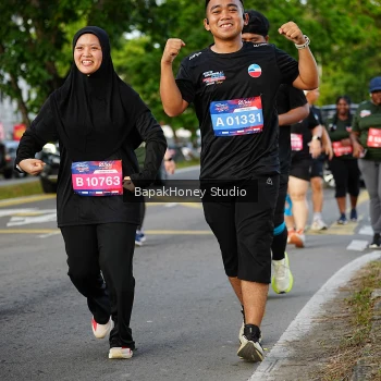 Runner Photo 4161403